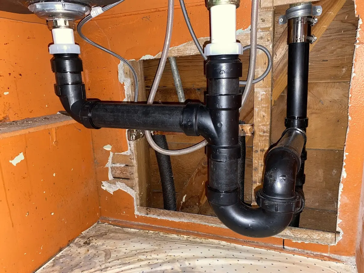 Professional Pipe Bursting equipment and tools on the job in Albion